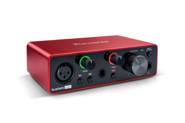Focusrite Scarlett Solo Studio 2×2 USB Audio Interface with Microphone and Headphones (3rd Generation)